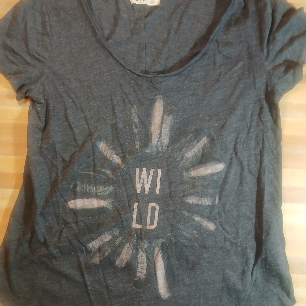 Hollister Dark Gray 'WILD' Graphic‎ Tee